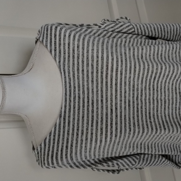 Fantastic Fawn women's size Large striped top braided open shoulder oversized - Picture 2 of 10